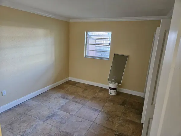 2424 W TAMPA BAY BLVD #I102, Tampa, FL 33607