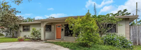 2600 56TH LN N, St Petersburg, FL 33710