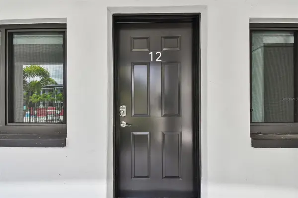 2942 W BAY DR #2, Belleair Bluffs, FL 33770