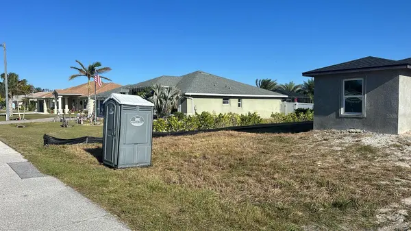 13009 RIDGELY CIR, Port Charlotte, FL 33981