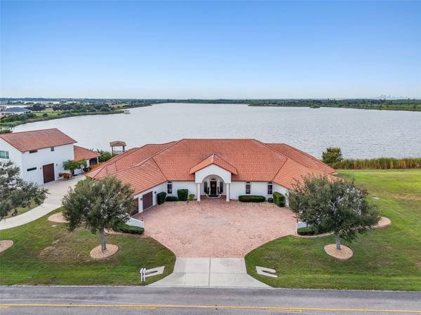 3215 GULF CITY RD, Ruskin, FL 33570
