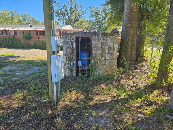 12321 CAMBRIDGE AVE, Tampa, FL 33624