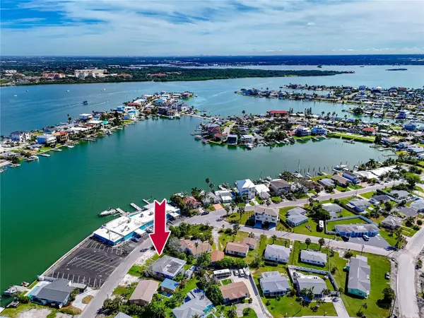 14204 E PARSLEY DR, Madeira Beach, FL 33708