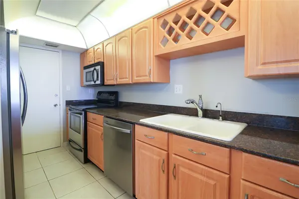7400 SUN ISLAND DR S #501, South Pasadena, FL 33707