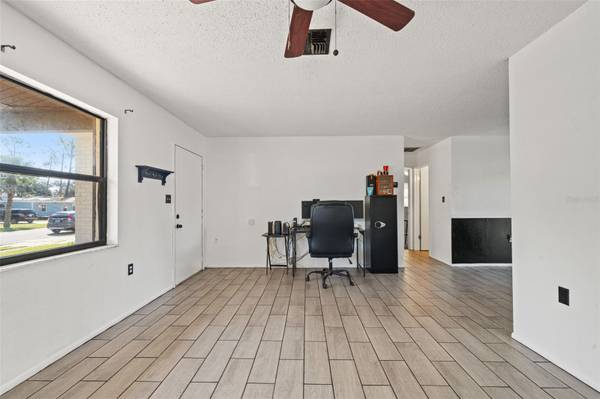 5828 MARIPOSA DR, Holiday, FL 34690