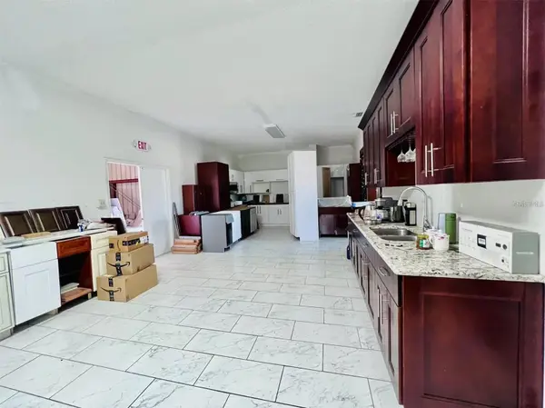 2398 63RD AVE E, Bradenton, FL 34203
