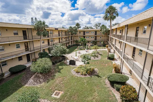 11485 OAKHURST RD #200-306, Largo, FL 33774