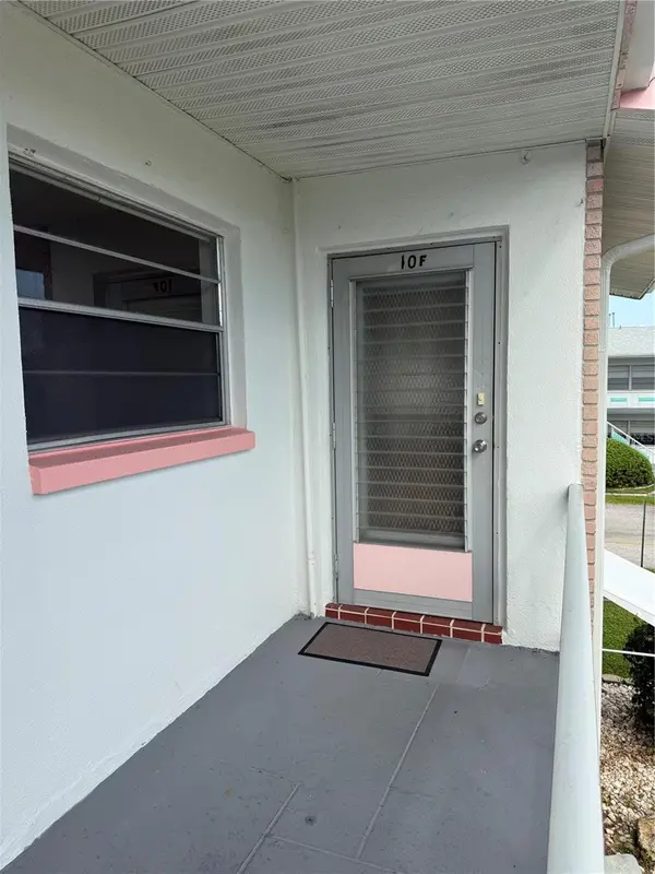 5900 21ST ST N #10, St Petersburg, FL 33714