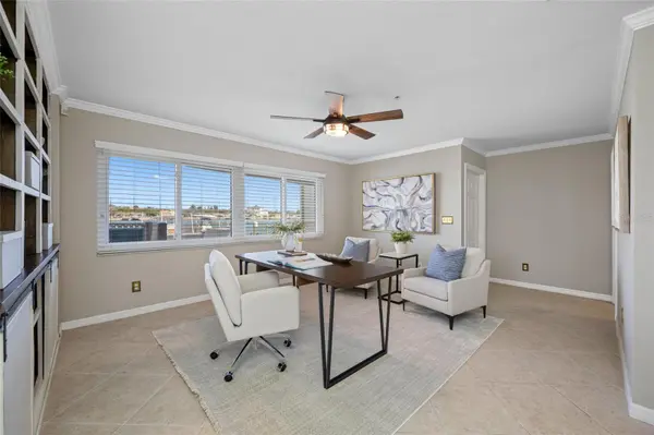 8575 SUNSET CT, Treasure Island, FL 33706