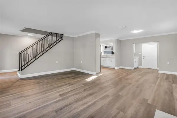 216 S SHORE CREST DR, Tampa, FL 33609