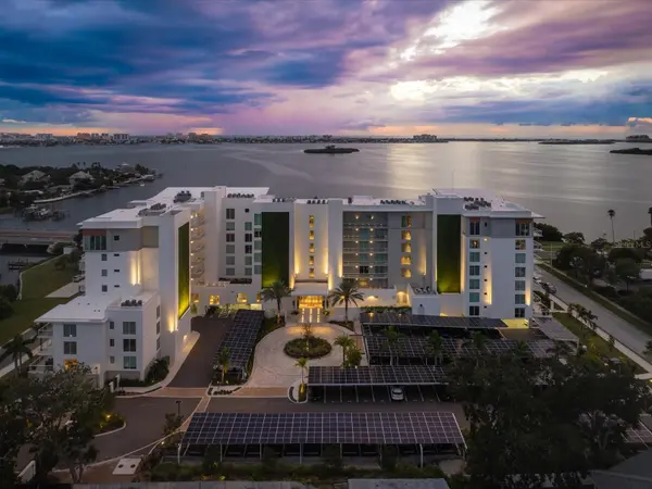 1020 SUNSET POINT RD #511, Clearwater, FL 33755