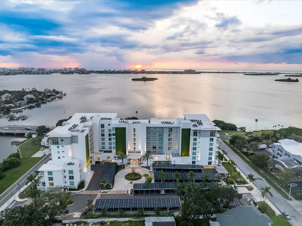 1020 SUNSET POINT RD #511, Clearwater, FL 33755