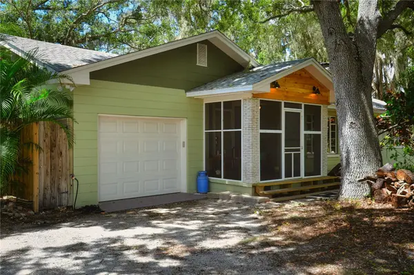 160 BAYSHORE DR, Terra Ceia, FL 34250
