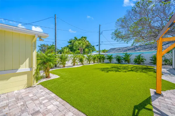 340 79TH AVE, St Pete Beach, FL 33706