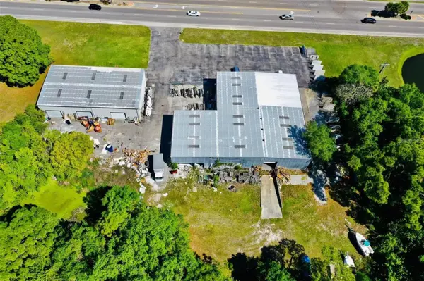 2398 63RD AVE E, Bradenton, FL 34203