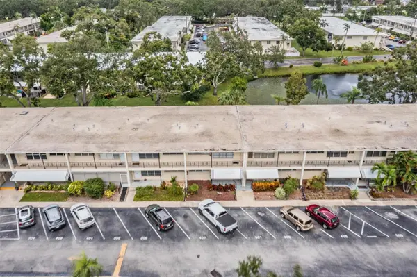 5665 40TH AVE N #407, Kenneth City, FL 33709