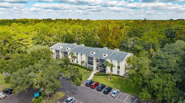 3232 LAKE PINE WAY E #F2, Tarpon Springs, FL 34688