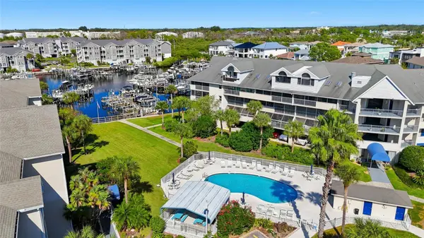 5567 SEA FOREST DR #323, New Port Richey, FL 34652