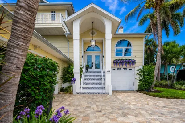 255 46TH AVE, St Pete Beach, FL 33706