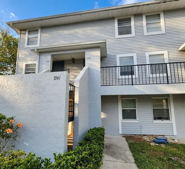 7141 E BANK DR #7141, Tampa, FL 33617