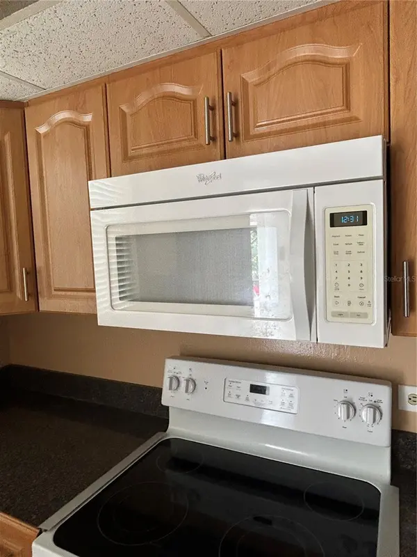 108 CLOCKTOWER DR #261, Brandon, FL 33510