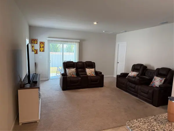 35147 JOMAR AVE, Zephyrhills, FL 33541