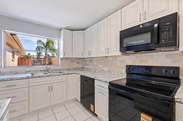 409 BOCA CIEGA POINT BLVD S #409, St Petersburg, FL 33708