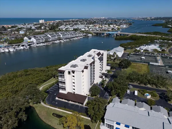 11730 SHIPWATCH DR #402, Largo, FL 33774