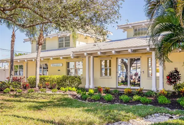 525 8TH ST W, Bradenton, FL 34205