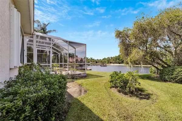 17904 CACHET ISLE DR, Tampa, FL 33647