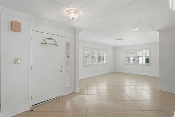 8235 39TH AVE N, St Petersburg, FL 33709