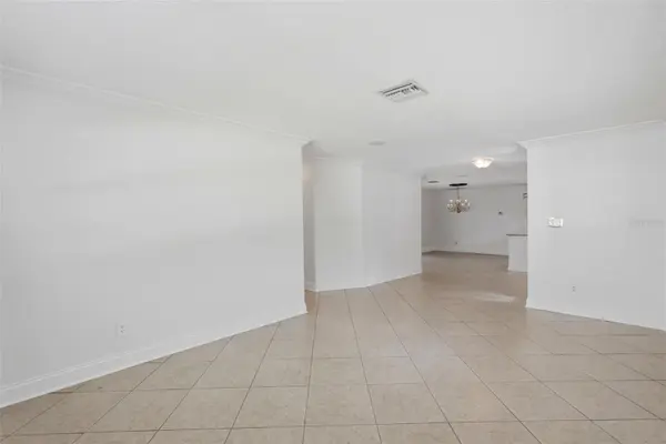 8235 39TH AVE N, St Petersburg, FL 33709
