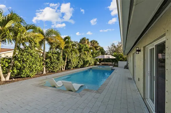 4592 40TH ST S, St Petersburg, FL 33711
