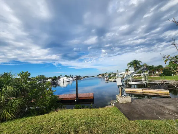 3532 FLORAMAR TER, New Port Richey, FL 34652