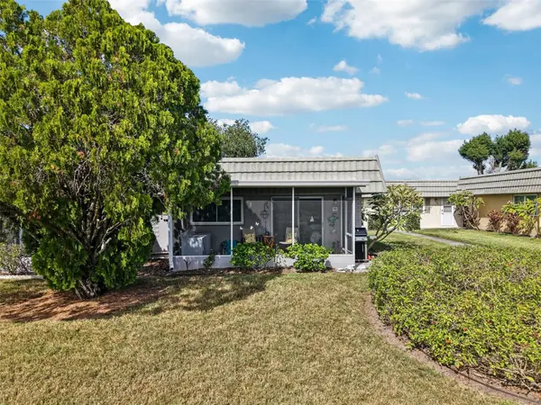 201 KINGS BLVD #13, Sun City Center, FL 33573