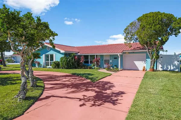 3711 FLORAMAR TER, New Port Richey, FL 34652