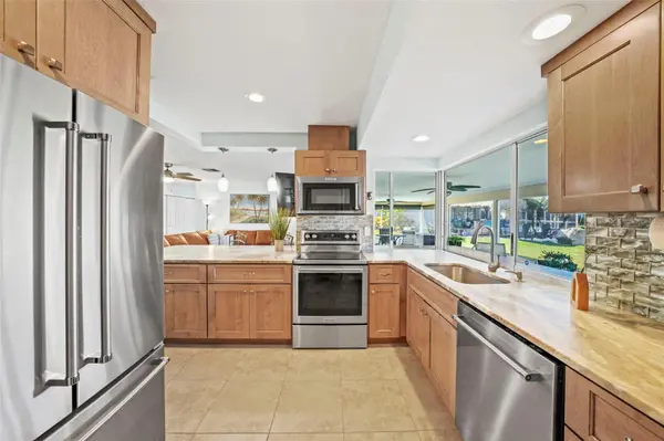 3711 FLORAMAR TER, New Port Richey, FL 34652
