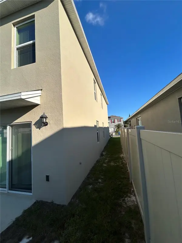1383 BERRY LN, Davenport, FL 33837