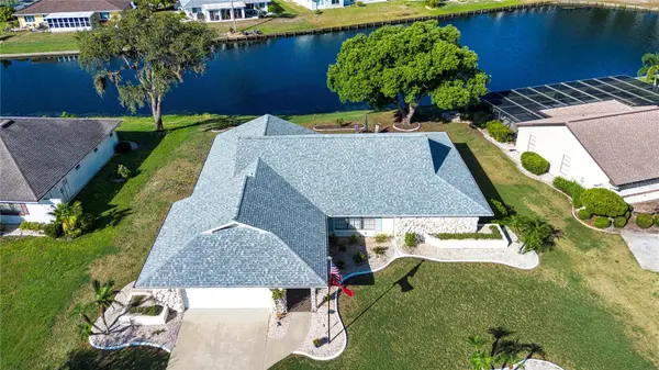 2016 E VIEW DR, Sun City Center, FL 33573