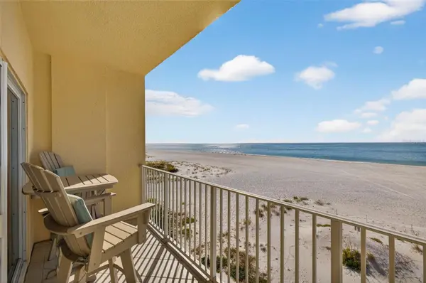 15 SOMERSET ST #4A, Clearwater Beach, FL 33767