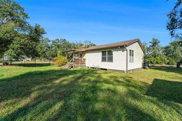 2215 WALLACE RD, Lutz, FL 33549