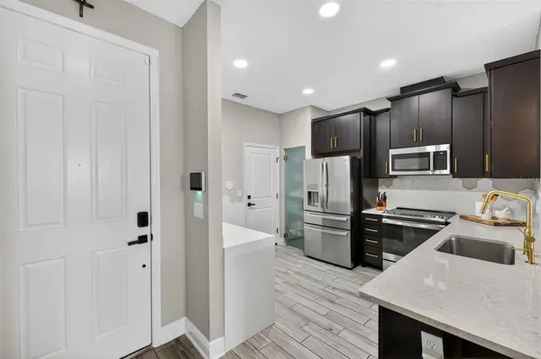 2419 FOGGY CREEK CIR, Clearwater, FL 33764