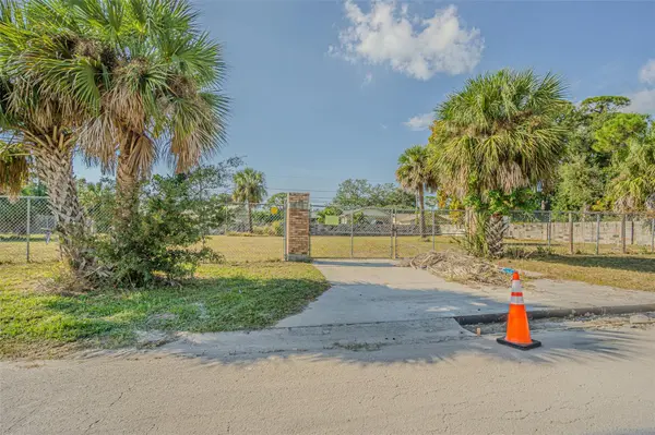 7598 90TH ST, Seminole, FL 33777