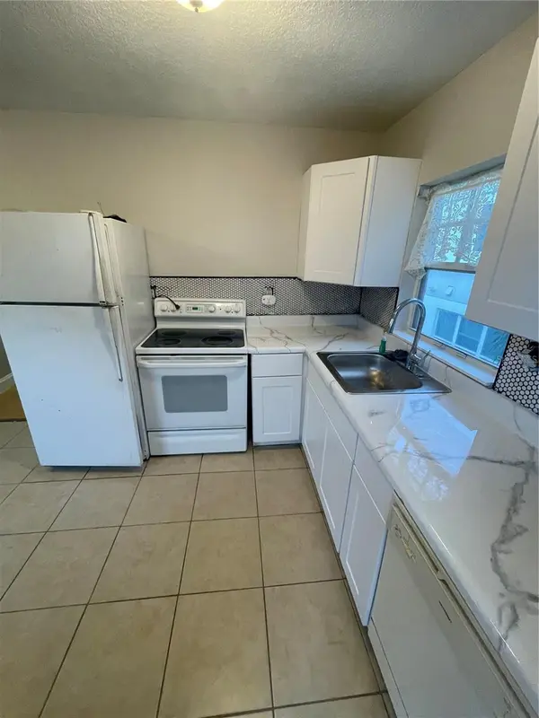 727 1/2 EDGEWATER DR, Orlando, FL 32804
