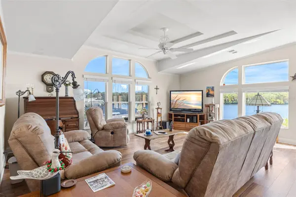 7013 MOUNT PINEY RD NE #724, St Petersburg, FL 33702