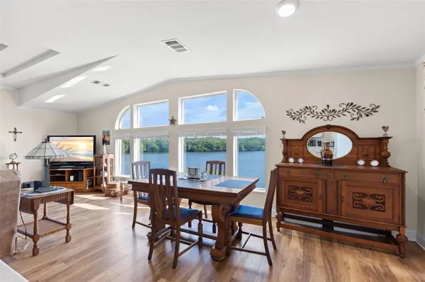 7013 MOUNT PINEY RD NE #724, St Petersburg, FL 33702