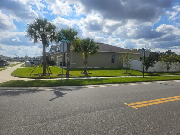 8052 GREENWAY AVE, Wesley Chapel, FL 33544
