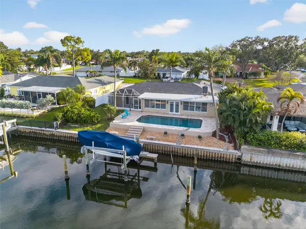 1963 TANGLEWOOD DR NE, St Petersburg, FL 33702