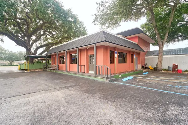 706 E BRANDON BLVD, Brandon, FL 33511