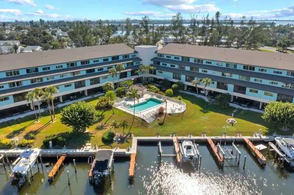 9604 CORTEZ RD W #136, Bradenton, FL 34210